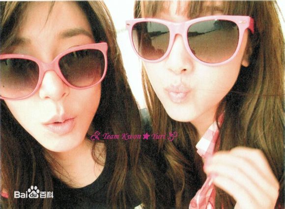 少女时代(韩文： 日文：しょうじょじだい 英文：Girls' Generation)最优质Holiday 相册