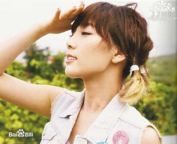 少女时代(韩文： 日文：しょうじょじだい 英文：Girls' Generation)最优质Holiday 相册