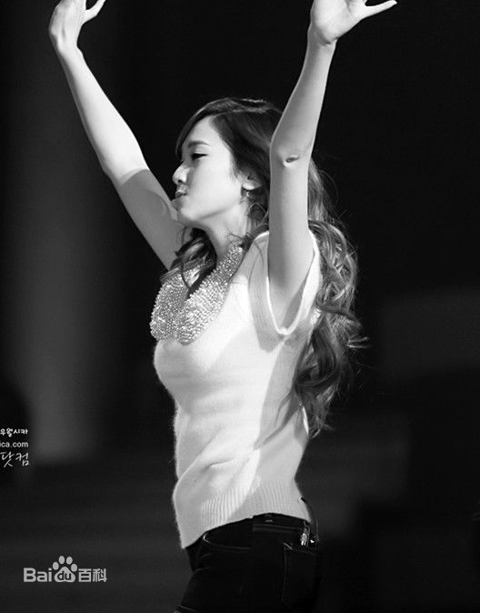 最新少女时代(韩文： 日文：しょうじょじだい 英文：Girls' Generation)精彩图册5