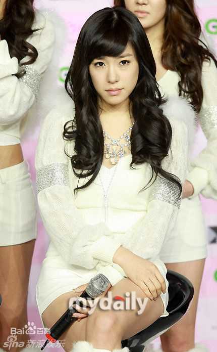 精选少女时代(韩文： 日文：しょうじょじだい 英文：Girls' Generation)精彩图册