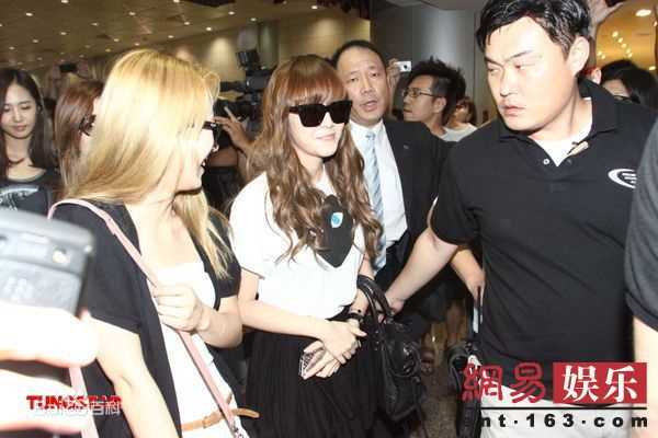 最优质少女时代(韩文： 日文：しょうじょじだい 英文：Girls' Generation)精彩图册