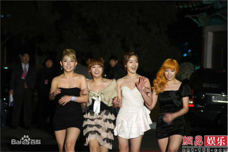 最优质少女时代(韩文： 日文：しょうじょじだい 英文：Girls' Generation)精彩图册