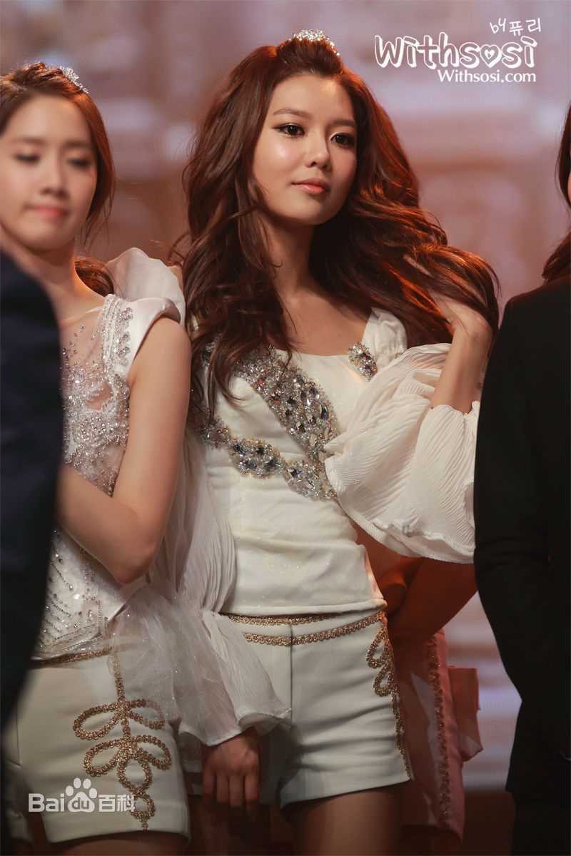 精选少女时代(韩文： 日文：しょうじょじだい 英文：Girls' Generation)精彩图册2