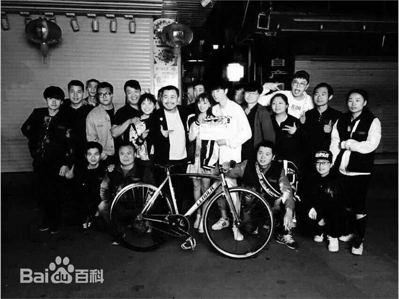 梁锋(Erics)校园疯骚史花絮壁纸壁纸