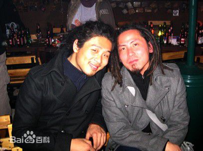 谢天笑生活中的图册