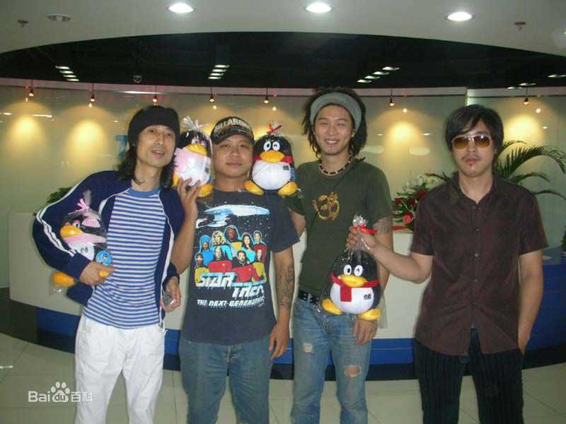 谢天笑生活中的图册