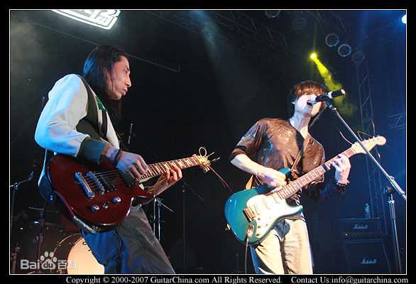 谢天笑舞台上的素颜照相册