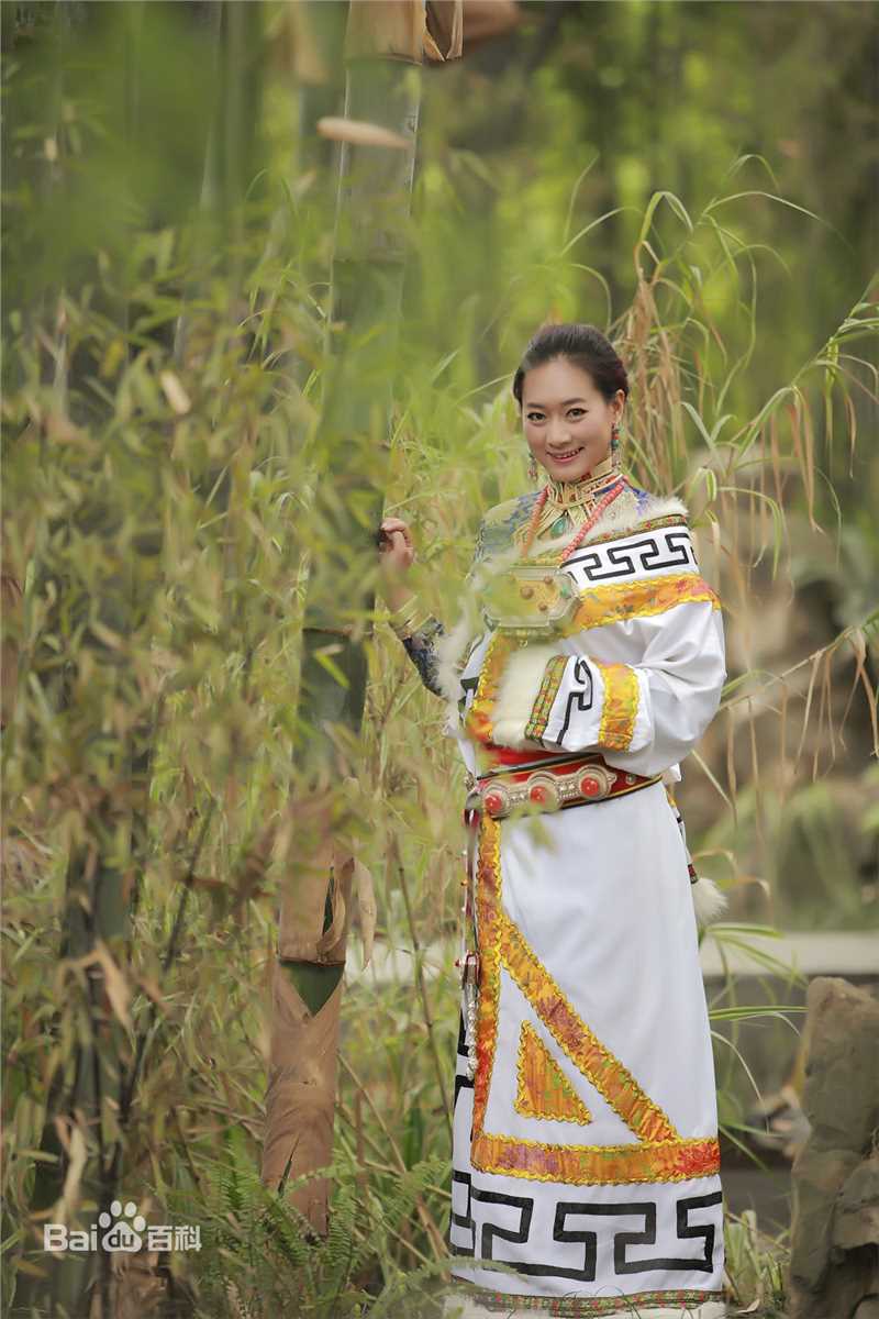 尼玛颂宋藏服造型图片图集