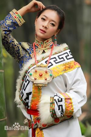 尼玛颂宋藏服造型图片图集