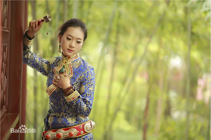 尼玛颂宋藏服造型图片图集