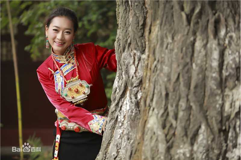 尼玛颂宋藏服造型图片图集