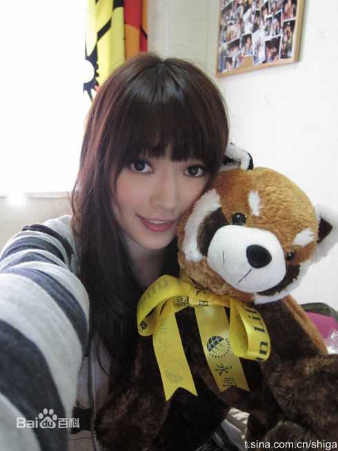 连诗雅(Shiga Lin)生活照前后照片