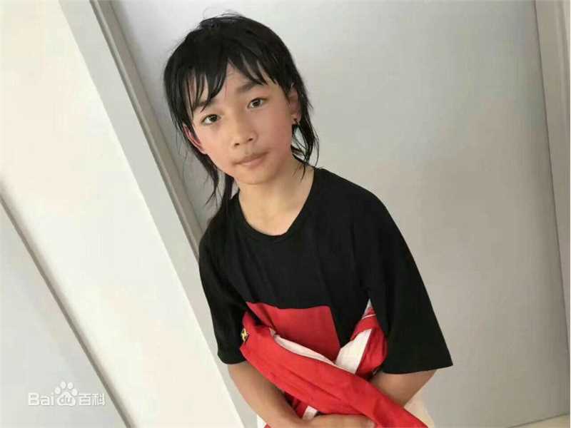 林秋楠图集素颜照相册