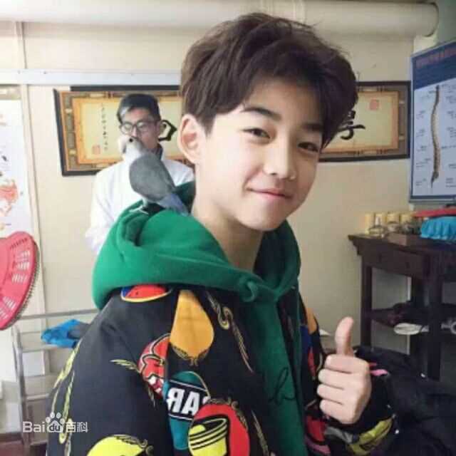 林秋楠图集素颜照相册