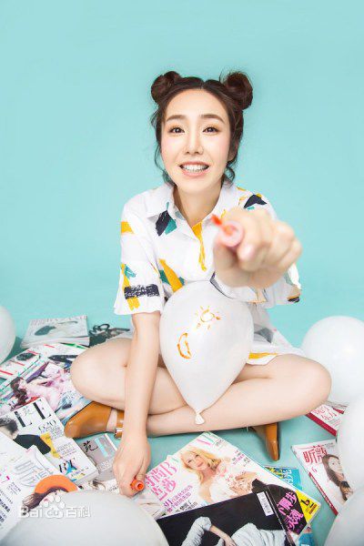 马丁(Martine)最新壁纸