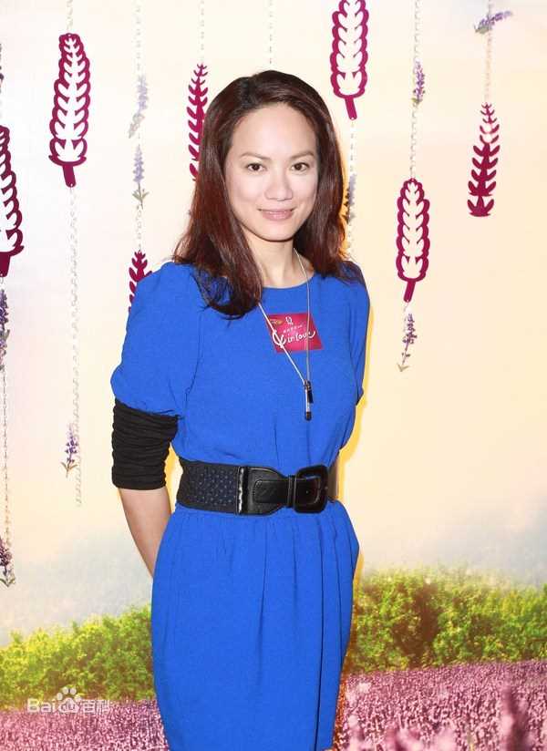 最新简慕华(Rachel Kan)性感图片