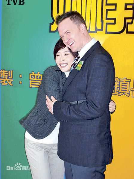 布伟杰(Brian Thomas Burrell)前后照片