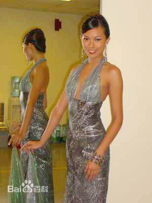 朱慧敏(Queenie Chu)出席活动照前后照片