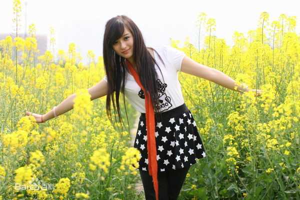 罗震环(Kimiko)生活照性感图片图集