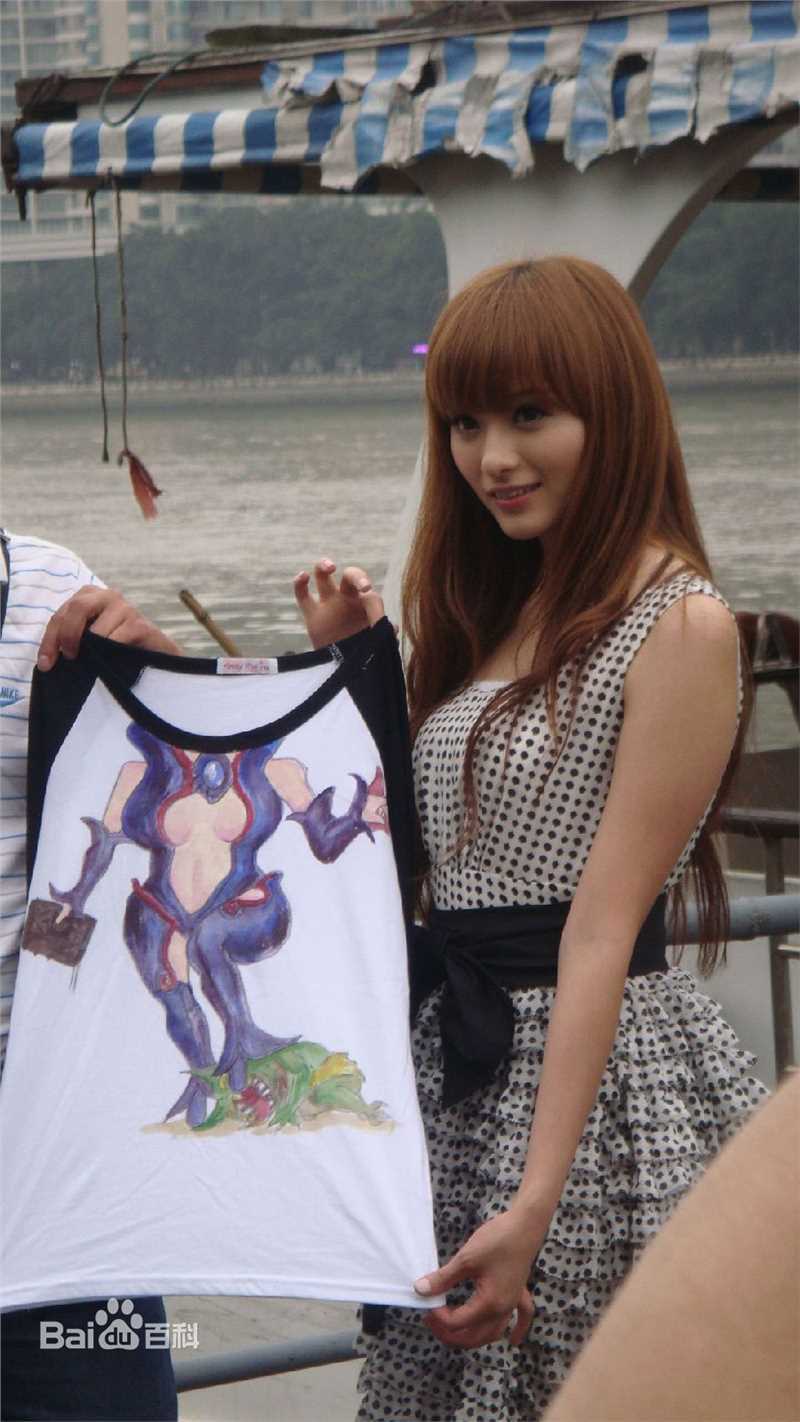 罗震环(Kimiko)生活照性感图片图集