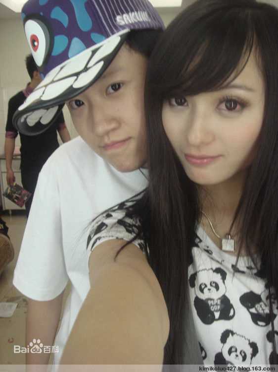 罗震环(Kimiko)生活照性感图片图集