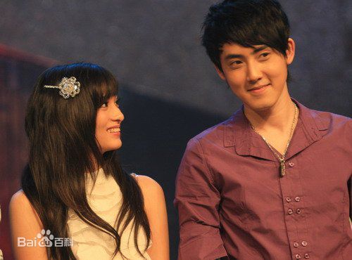 高清罗震环(Kimiko)在旅游卫视《可爱多麦克达人甜蜜派》中的图集