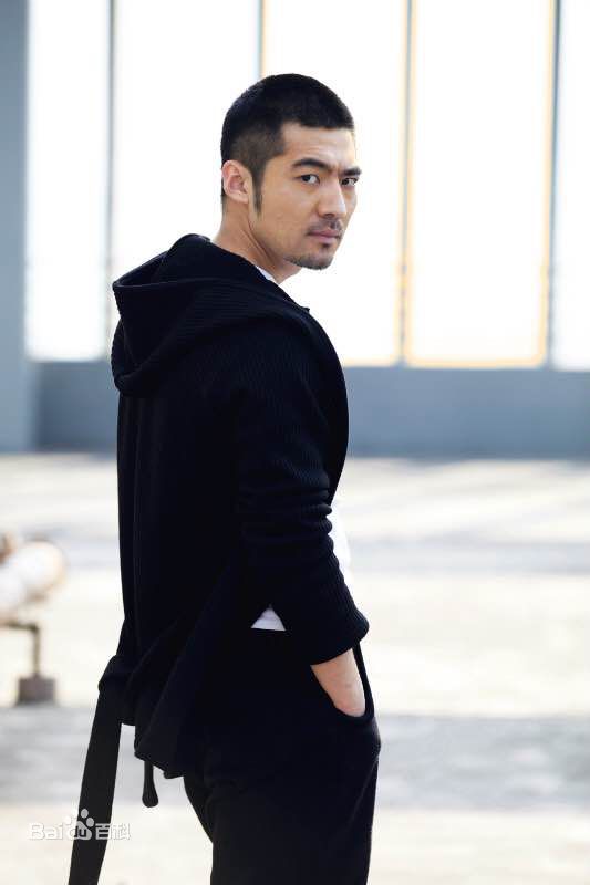 曾晓禹个人照图片图集