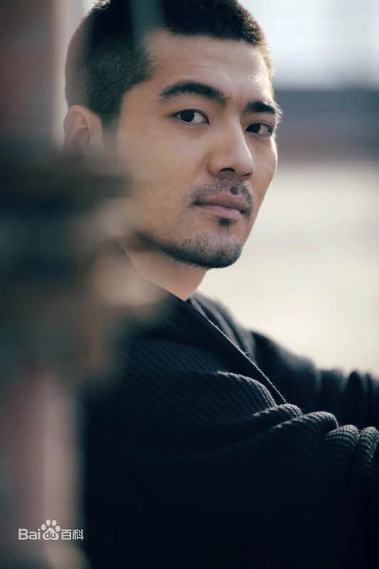 曾晓禹个人照图片图集