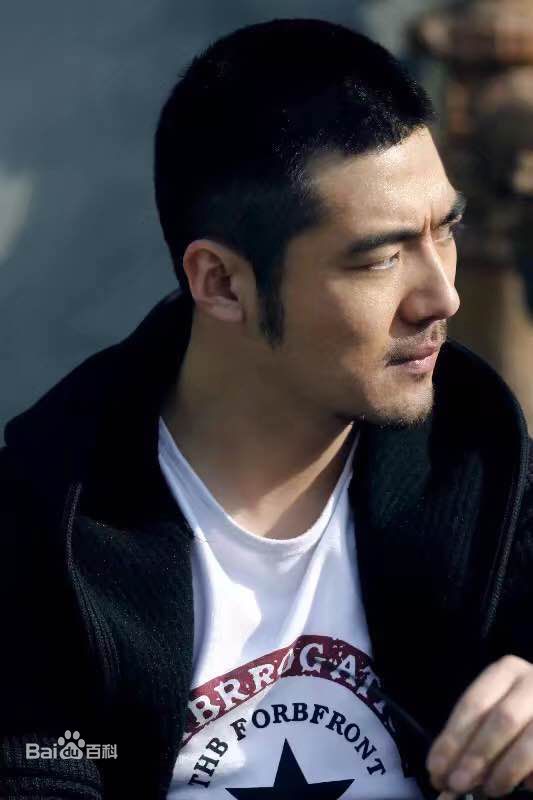 曾晓禹个人照图片图集