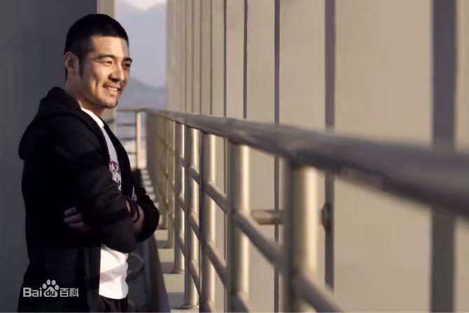 曾晓禹个人照图片图集