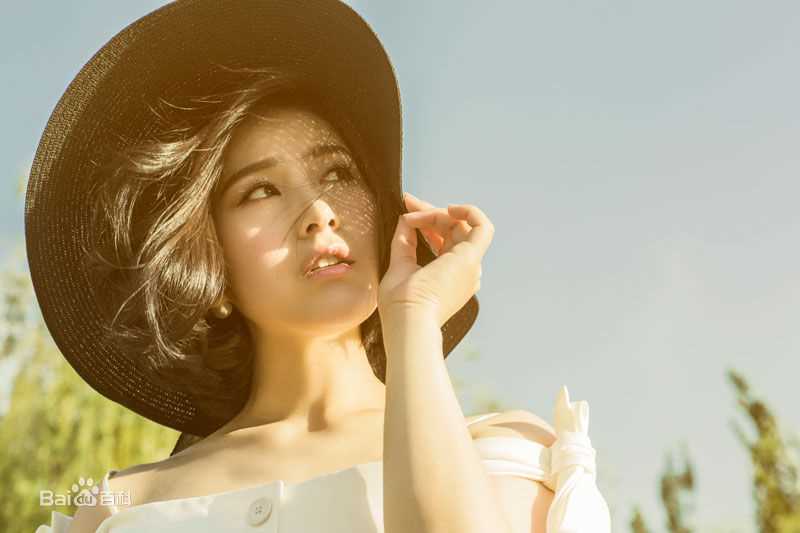 最新王碧儿在《精品购物指南》专访中的壁纸