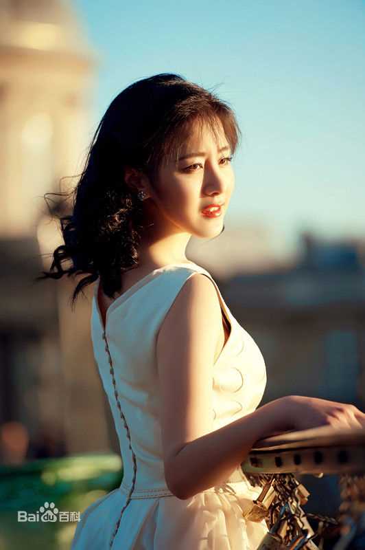 王碧儿桥那边的人生活照相册