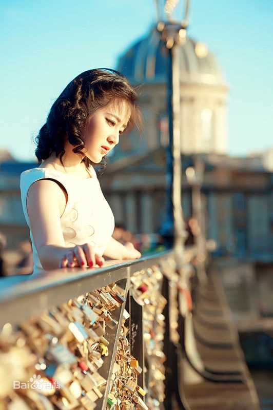 王碧儿桥那边的人生活照相册