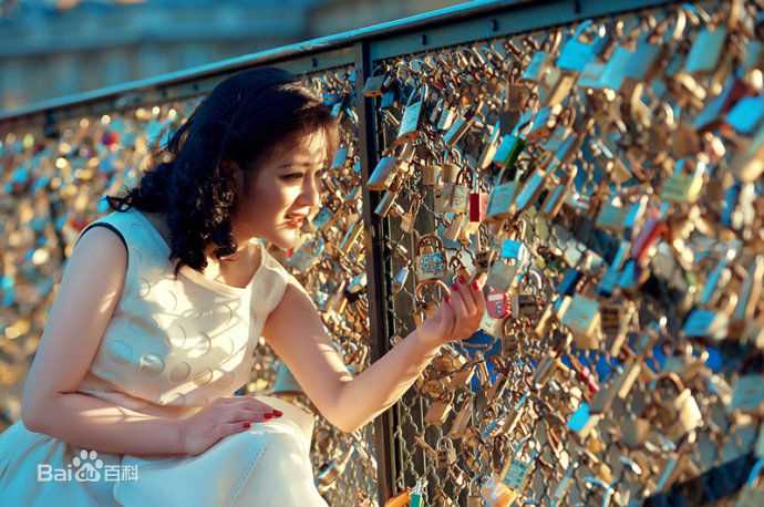 王碧儿桥那边的人生活照相册