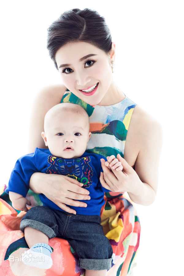 王碧儿与儿子前后照片