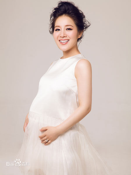 王碧儿与儿子前后照片