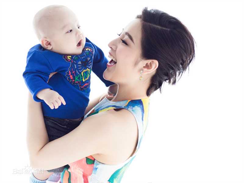 王碧儿与儿子前后照片