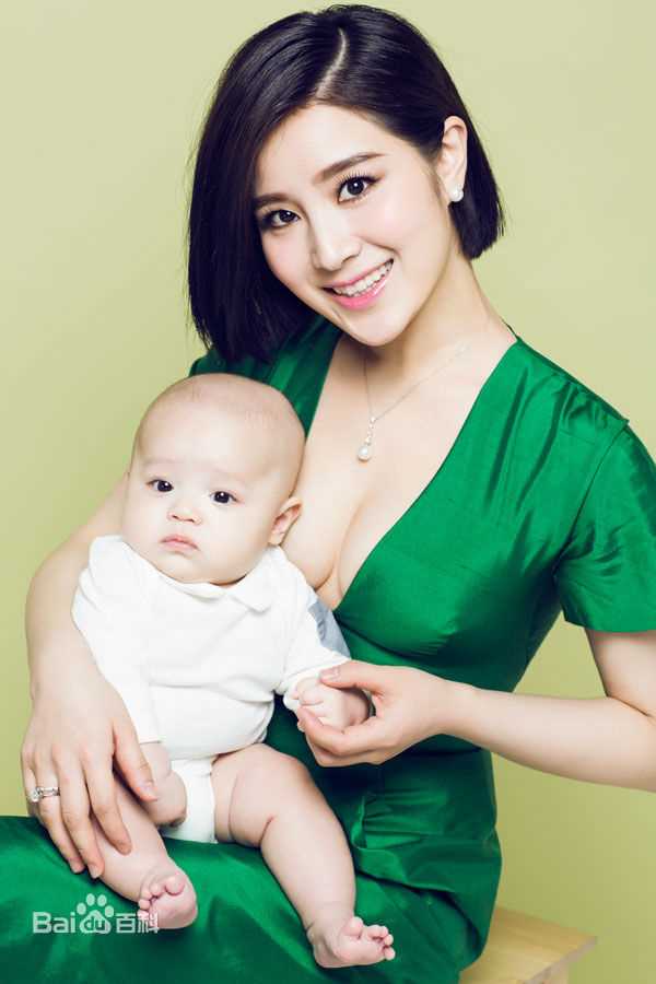 王碧儿与儿子前后照片