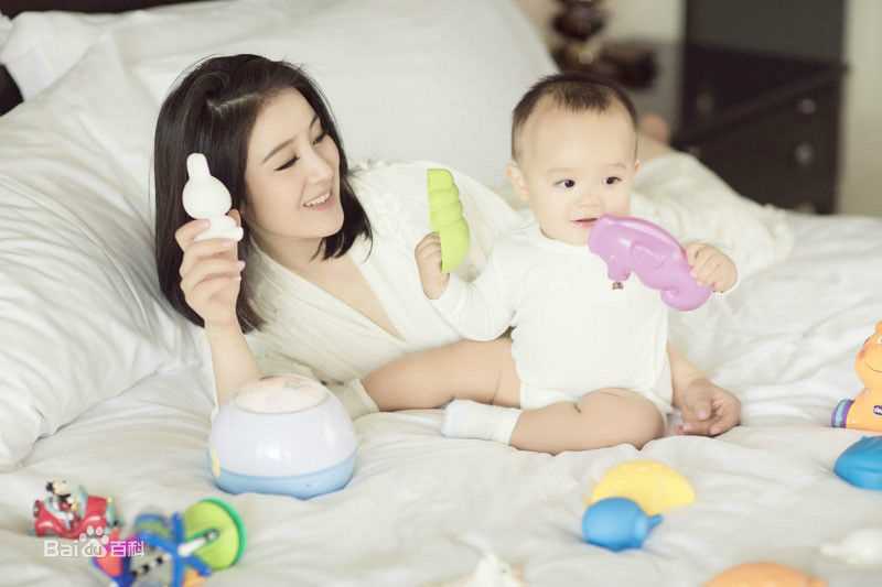 王碧儿精选拍亲子杂志图册