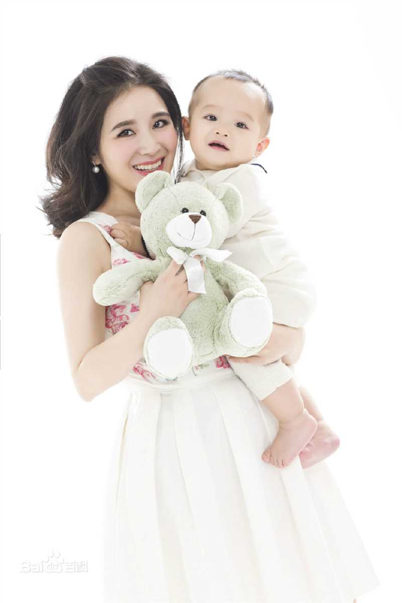 王碧儿精选拍亲子杂志图册