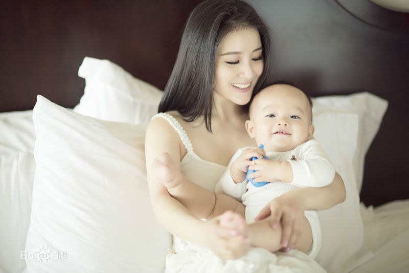 王碧儿精选拍亲子杂志图册