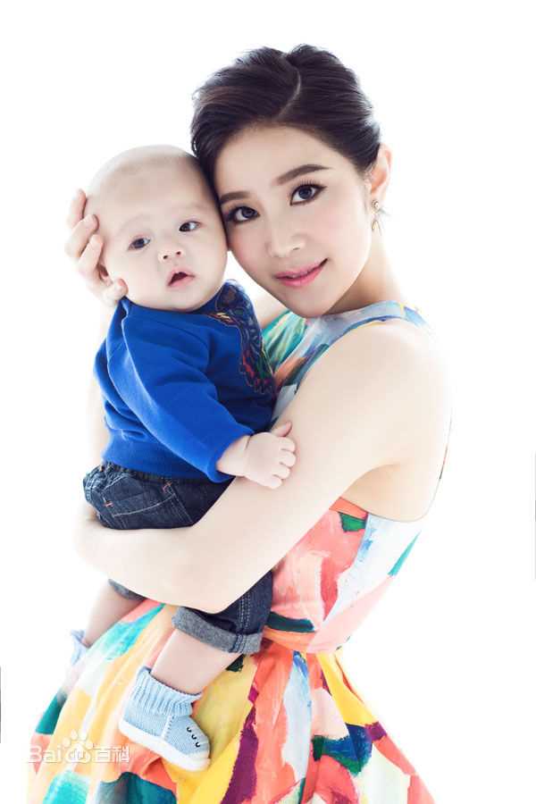 王碧儿精选拍亲子杂志图册