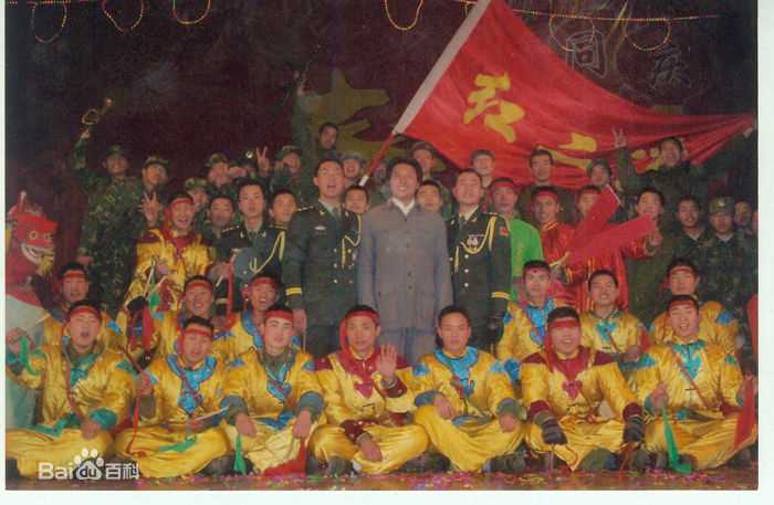 李光彩前后照片