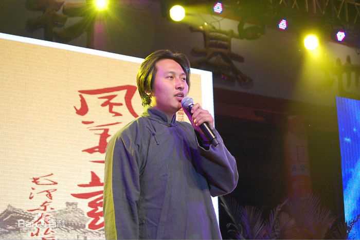 李光彩荣获“中华十大最具创新人物奖”素颜照相册