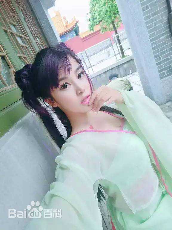 最新余小孽在《上山吧兄弟》聂小鱼中的壁纸