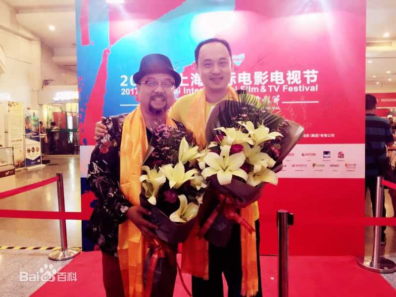 最新大宝哥在《河对岸是山》活动照中的图集