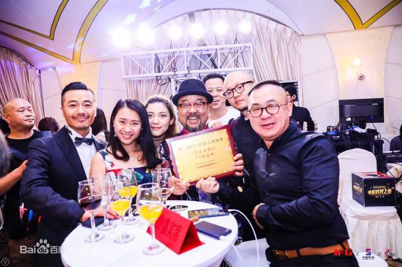 最新大宝哥在《河对岸是山》活动照中的图集