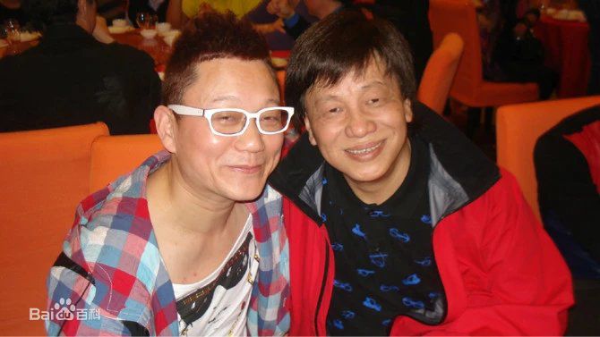 王迪著名歌星与明星素颜照壁纸