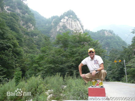 杜燕歌香港著名配音演员图册