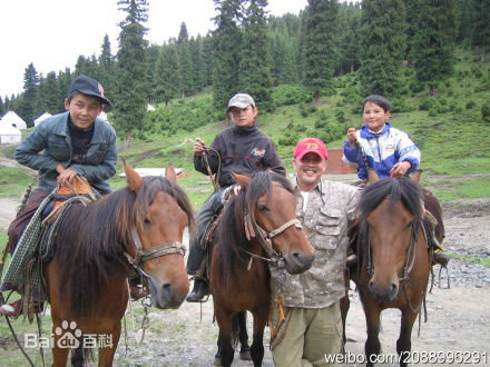 杜燕歌香港著名配音演员图册